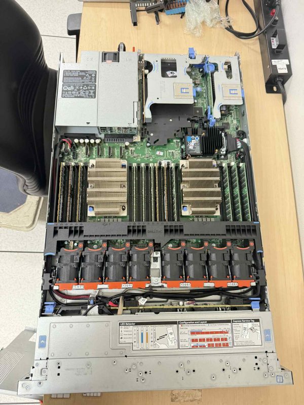 Dell Poweredge R640 8